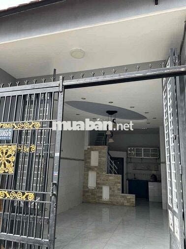 NHÀ CHO THUÊ HƯỚNG ĐÔNG F7,Q8 3x8m 1 LẦu Trống ở ngay 5,500k/1tháng