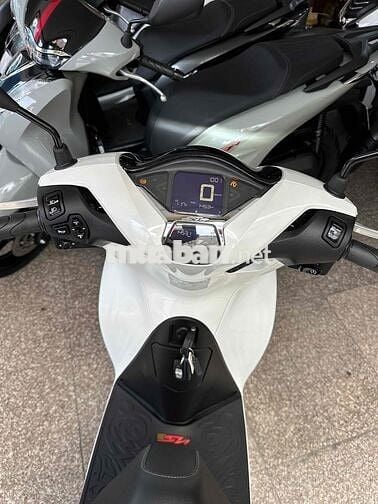 SH 125i ABS 2022 Trắng 1455 km BSTP Chính Chủ 99%