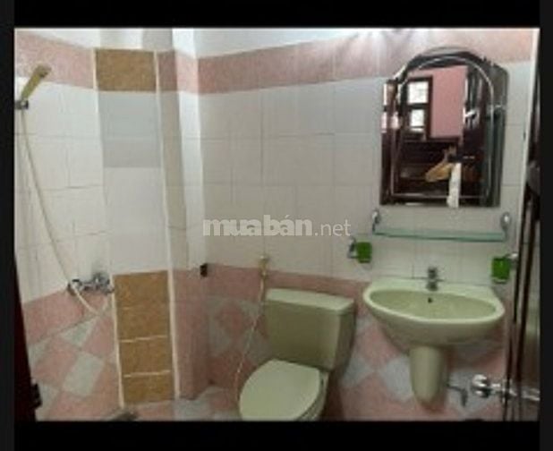 Cho thuê căn hộ thông tầng, phố Trần Quốc Hoàn, quận Cầu Giấy