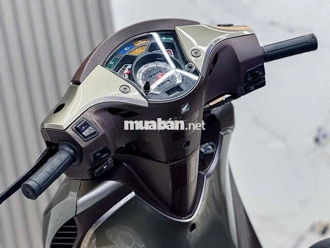 Sh 125 mẩu ý 2010 bstp 9chủ đẹp nợ xấu trả 50% ạ