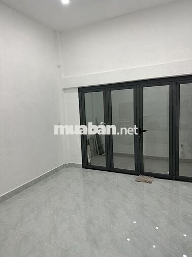 Nhà 1 lầu mới xây cao cấp, 4m x 14m, 3PN (máy lạnh), 3WC, hẻm Hậu Giag