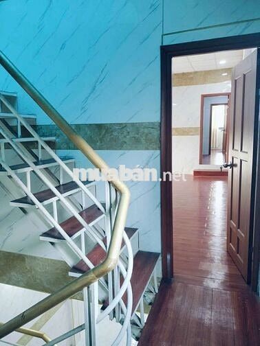 Nhà mặt tiền xe tải an sương 2 lầu sân thượng