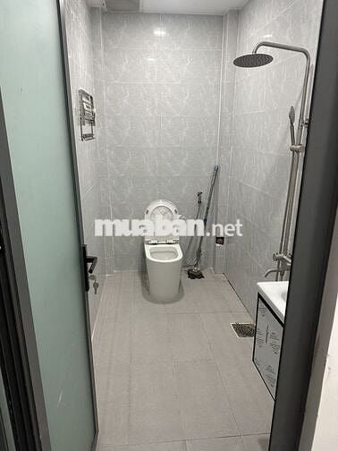 Nhà 1 lầu mới xây cao cấp, 4m x 14m, 3PN (máy lạnh), 3WC, hẻm Hậu Giag