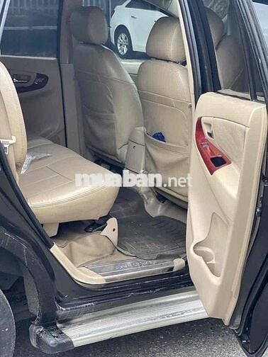 Toyota Innova 2.0 bản G 2006
