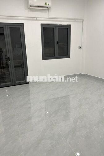 Nhà 1 lầu mới xây cao cấp, 4m x 14m, 3PN (máy lạnh), 3WC, hẻm Hậu Giag