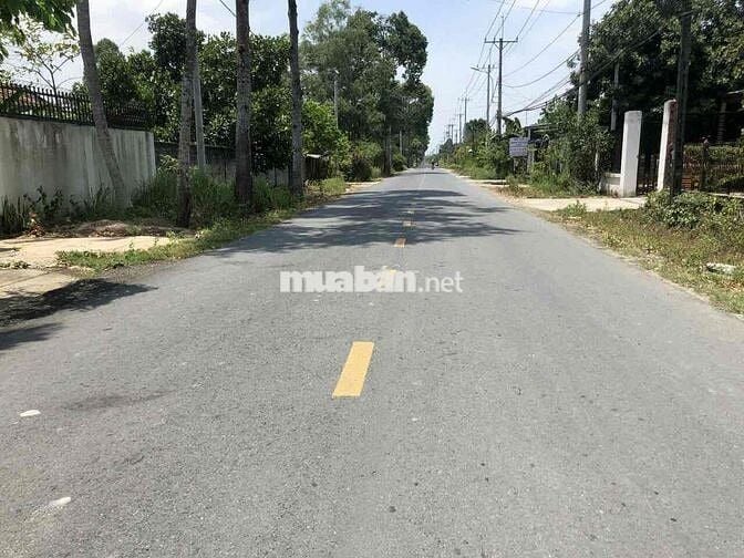 mt bùi thị điệt ngay trung tâm xã. 10*50 giá 5,6tỷ