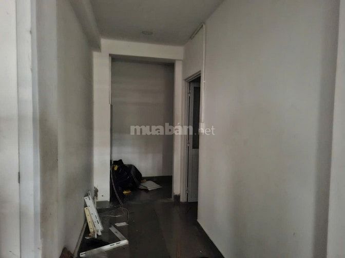 Cho thuê kho xưởng 9,5x30 đúc lửng 3PN mặt tiền đường