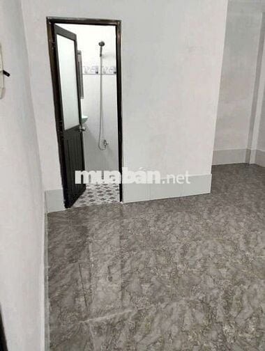 Nhà Huỳnh Tấn Phát Quận 7 cọc có 5trieu nhà rộng cổng rào mái Thái