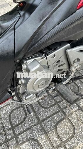 xe còn khá mới