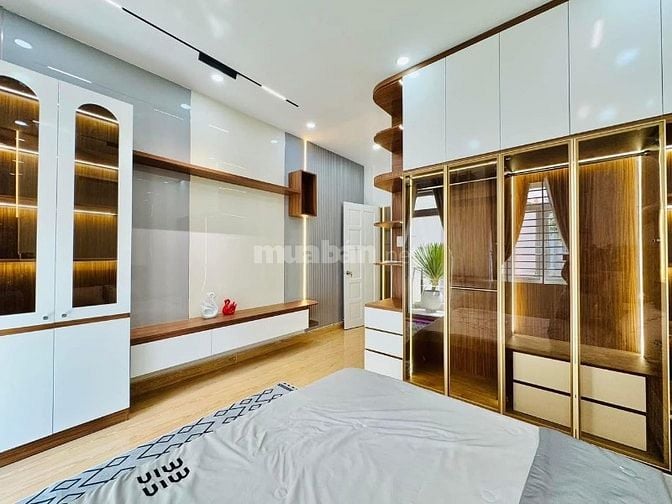Nhà 3 Lầu DT:4x17m tuyệt đẹp Cao cấp hẻm xe hơi 5m Bùi Quang Là, P12.