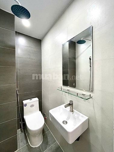 Căn 36.9m2 hẻm 5m Nguyễn Thiện Thuật, Q3 thông ra Nguyễn Đình Chiểu.