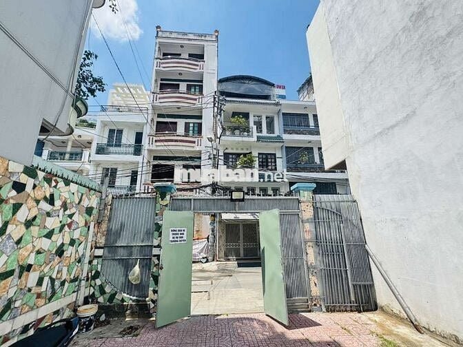 Bán đất hiếm khu Kiều Đàm,quận 7 xe hơi tránh.Diện tích 70m2.Giá 9.xtỷ