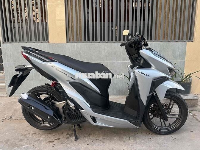 150 2019 xe đẹp máy êm ru xe đúng chủ hs có sẳn