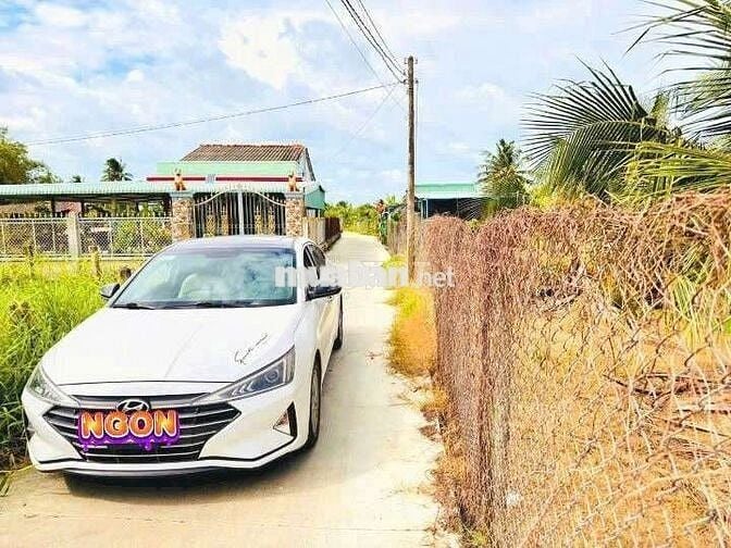 219m2 đất thổ cư góc 2 mặt tiền 10x 21m chỉ 560tr