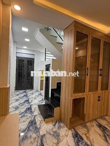 Nhà Trung Tâm - Quận 8 - sát quận 1 - 50m2 - 3 tầng - 4 phòng -hơn 5ty