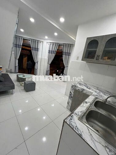 Bán nhà 2 mặt tiền Tỉnh Lộ 10, 45 m2, nhỉnh 3 tỷ
