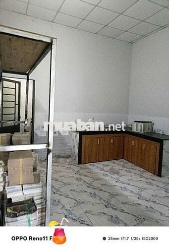 Nhà Thuê 4×20 giá 3,5 tr kế bên có đất trống . Gần ủy ban xã tân vlb