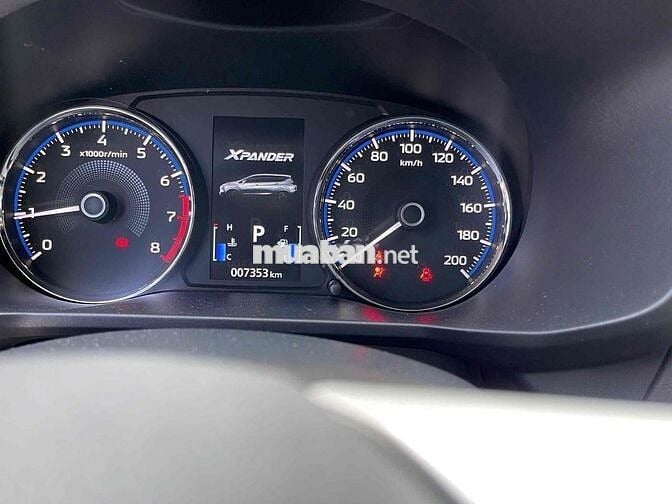 Xpander 2024 Premium 1.5 AT - 7 ngàn cây số