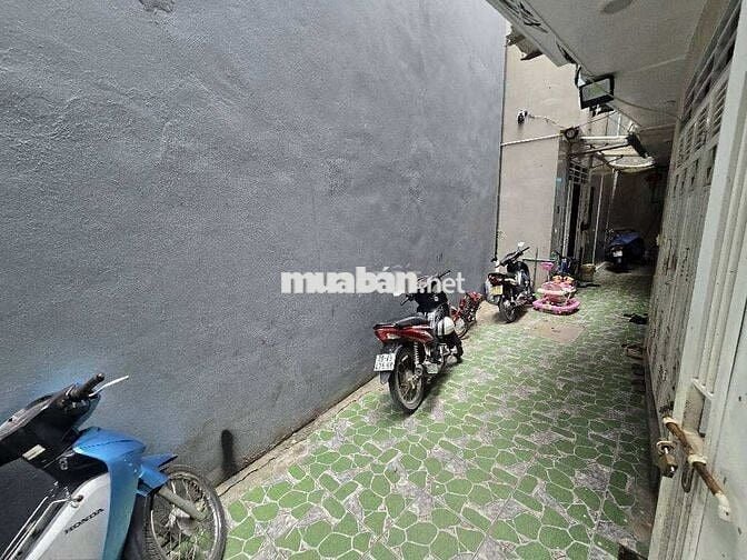 5T 6PN GẦN BẾN XE VÀ TÀU ĐIỆN TRÊN CAO TRƯỜNG CHỢ CÁC CẤP BAO QUANH