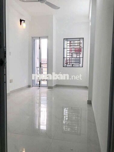 🐬🐬CHO THUÊ NHÀ TRẦN BÌNH TRỌNG P1 Q5