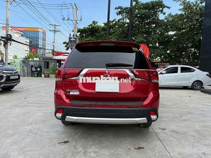 OUTLANDER PREMIUM 2019 VỪA CẬP BẾN - XE LƯỚT