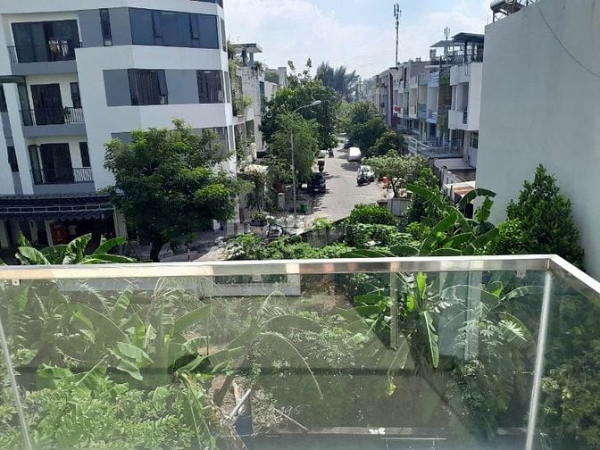 NHÀ 3 MẶT TIỀN SIÊU ĐẸP – VIEW CÔNG VIÊN, KẾ BÊN GLOBAL CITY