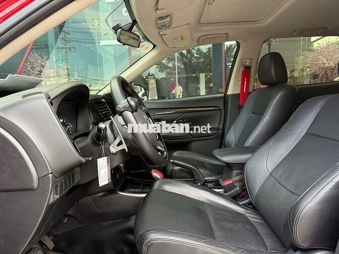 OUTLANDER PREMIUM 2019 VỪA CẬP BẾN - XE LƯỚT
