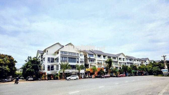 SIÊU HIẾM MẢNH ĐẤT HÀ ĐÔNG GIÁ ĐẦU TƯ SÁT TRUNG TÂM THƯƠNG MẠI