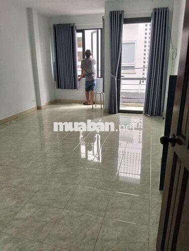 Cho thuê nhà hxh Nhất chi mai, p13. Dt. 4x16m 1 t 1 lầu. 2pn. 15tr