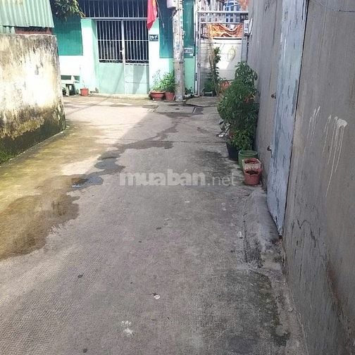 BÁN NHÀ NGAY NHÀ THỜ TRUNG MỸ TÂY - HẺM XE HƠI - XE HƠI NGỦ TRONG NHÀ 