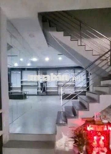 Cho Thuê Nhà Đường Nguyễn Trãi, Quận 5 ( 5x25m - KD Tự Do - Lầu Suốt )
