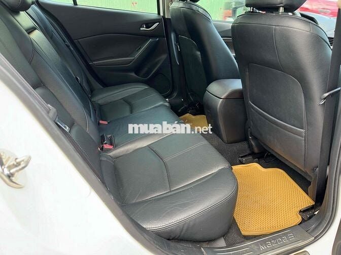 Mazda 3 2019 1.5L Luxury - 72000 km