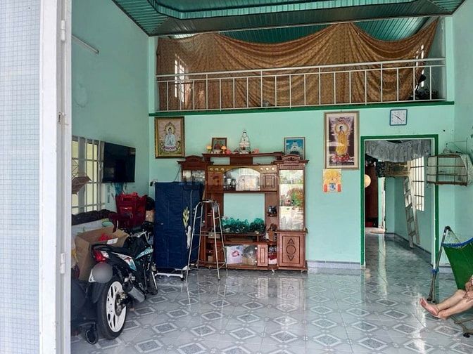 Ông bà chia gia sản nên cần bán nhà 189m2 ở xã Tân Phú Trung giá 830tr