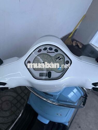 Bán vespa LX125 3V trắng xanh. Đk cuối 2013