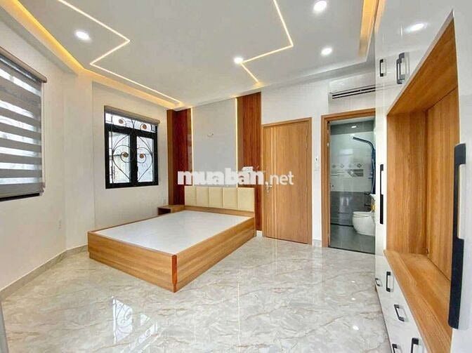 368/2 cách mạng tháng 8 .dt.4x20m 2 lầu 3 phòng
