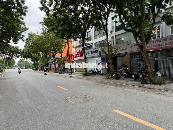 CẦN BÁN NHÀ MẶT PHỐ VIỆT HƯNG LONG BIÊN LONG BIÊN HÀ NỘI.