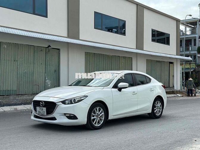Mazda 3 2019 1.5L Luxury - 72000 km
