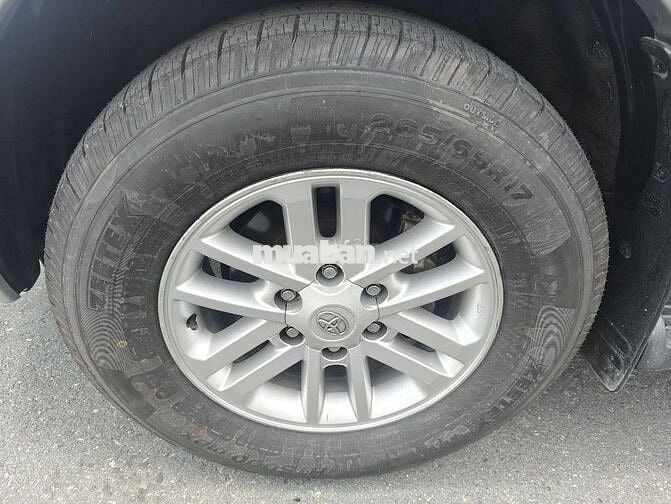Toyota Fortuner 2013 MT Dầu