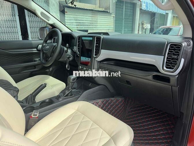 Ford Ranger 2024 XLS 2.0L 4x2 AT - 17000 km