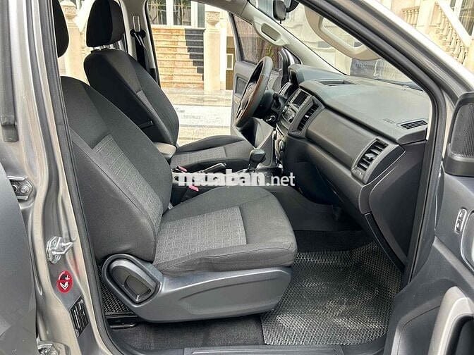 Ford Ranger XLS 2018 nhập Thái còn quá đẹp