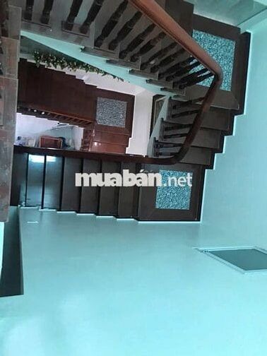 Thím e đang cần bán nhà 4t,45m tại Ngô Thì Sĩ,Hà Đông ,ngõ to chỉ 8t