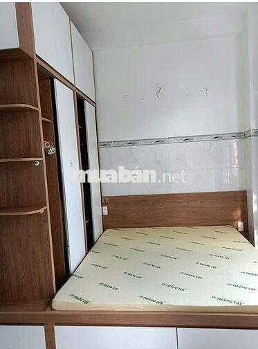 Cho thuê nhà 6pn Full nội thất ngay chợ Bà Chiểu 5x10m,3 lầu giá 20 tr