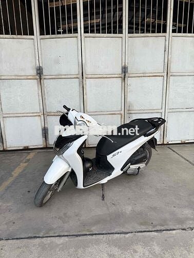 Em cần bán xe SH còn đẹp