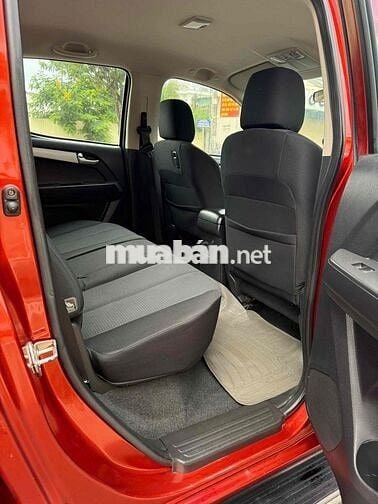 Isuzu Dmax 2016 LS 2.5 4x2 MT - 100000 km