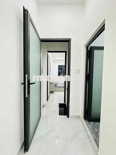 NẰM TRÊN TRỤC ĐƯỜNG BÙI ĐÌNH TUÝ HẺM XE HƠI CÁCH MẶT TIỀN 100m
