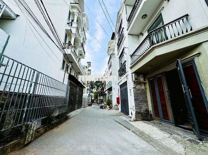 Sót 1 lô *** ngang 5m đường oto sát mặt tiền đường số 2