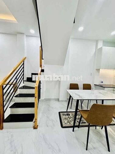 NẰM TRÊN TRỤC ĐƯỜNG BÙI ĐÌNH TUÝ HẺM XE HƠI CÁCH MẶT TIỀN 100m