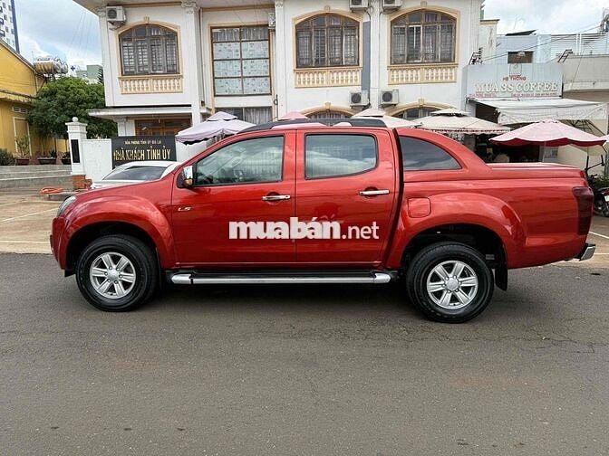 Isuzu Dmax 2016 LS 2.5 4x2 MT - 100000 km