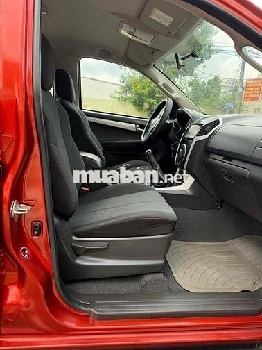 Isuzu Dmax 2016 LS 2.5 4x2 MT - 100000 km