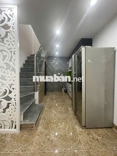 NHÀ MỚI TINH – LÔ TÂY HỒ – GẦN PHỐ – LUNG LINH KHÓ TÌM